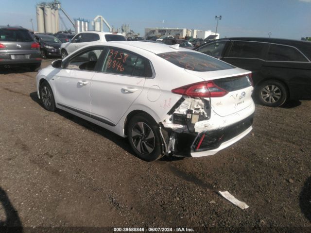 Photo 2 VIN: KMHC75LC0JU064167 - HYUNDAI IONIQ 