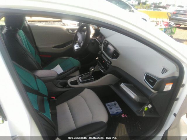 Photo 4 VIN: KMHC75LC0JU064167 - HYUNDAI IONIQ 