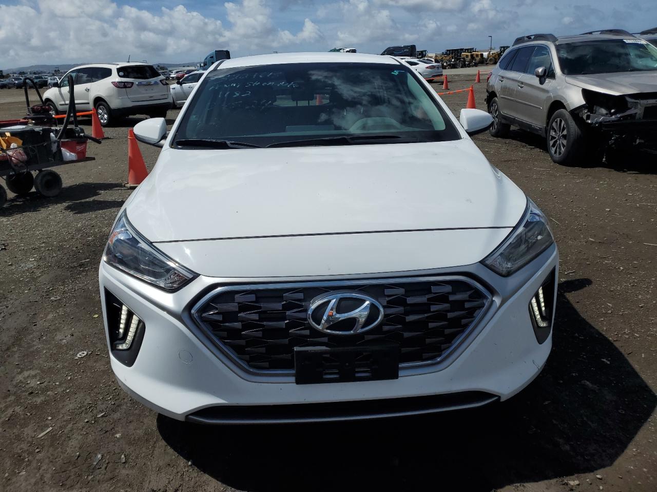 Photo 4 VIN: KMHC75LC1LU234782 - HYUNDAI IONIQ 