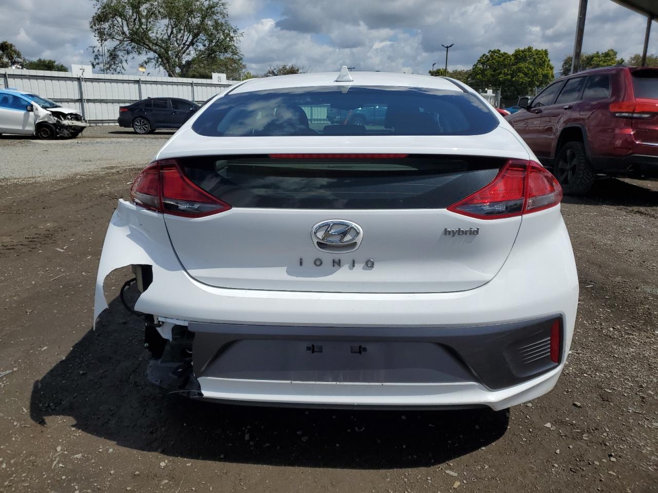 Photo 5 VIN: KMHC75LC1LU234782 - HYUNDAI IONIQ 