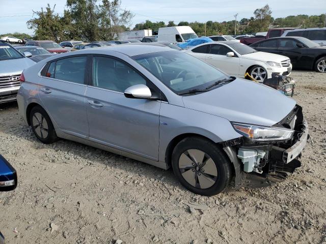 Photo 3 VIN: KMHC75LC2LU209955 - HYUNDAI IONIQ SE 