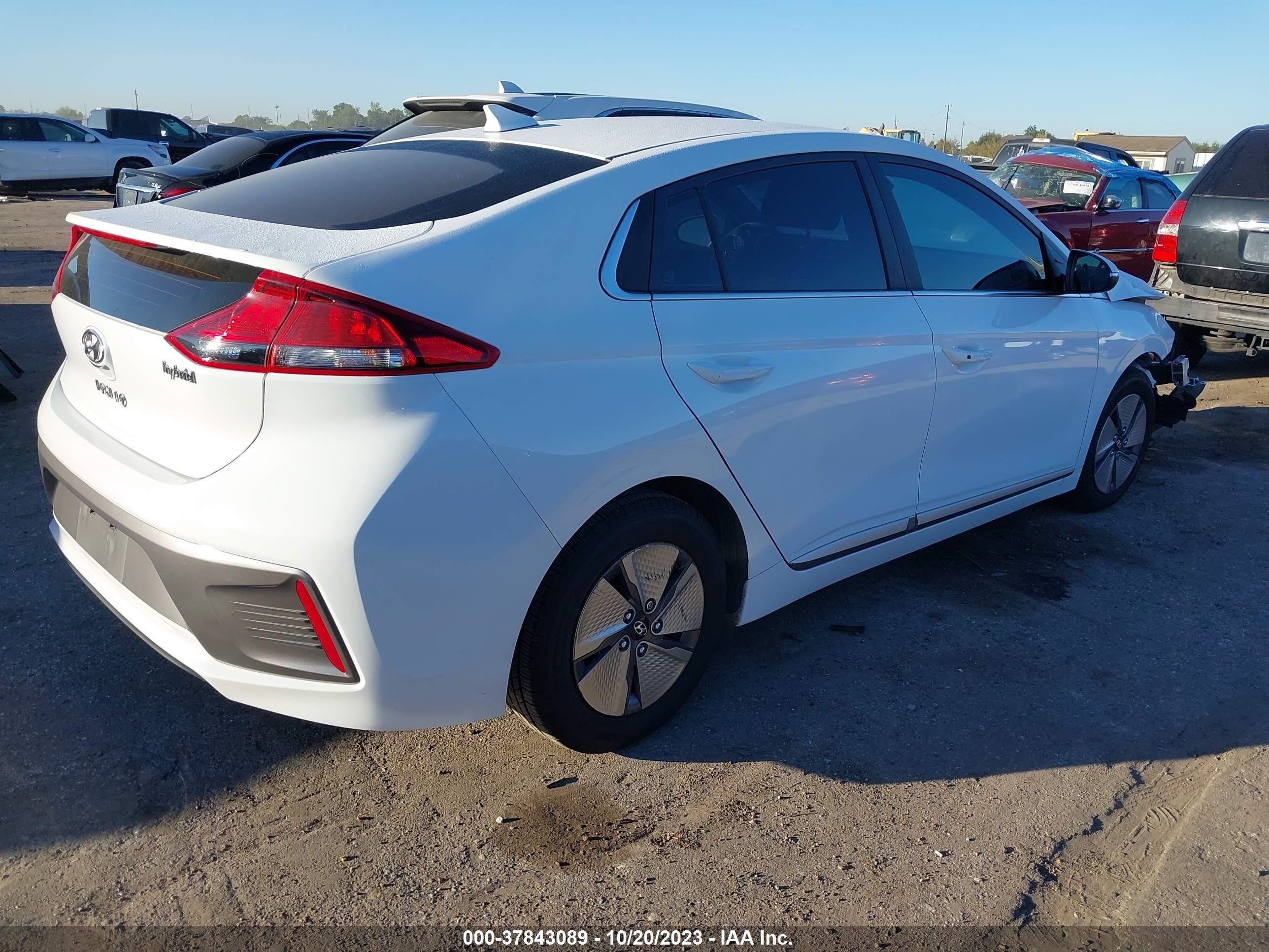 Photo 3 VIN: KMHC75LC2NU280043 - HYUNDAI IONIQ 