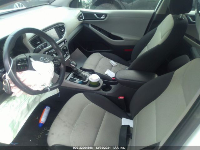 Photo 4 VIN: KMHC75LC3HU028676 - HYUNDAI IONIQ HYBRID 