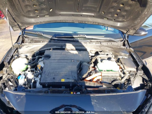 Photo 9 VIN: KMHC75LC3HU031139 - HYUNDAI IONIQ HYBRID 