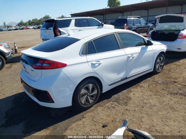 Photo 3 VIN: KMHC75LC3HU057773 - HYUNDAI IONIQ 