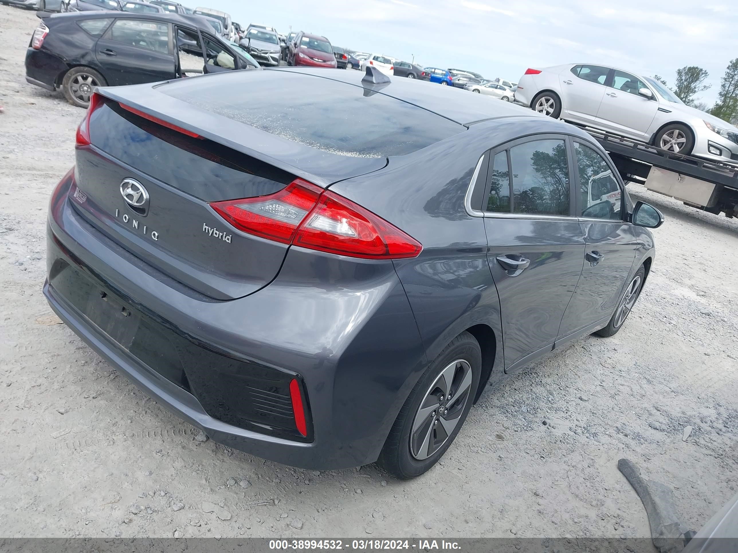 Photo 3 VIN: KMHC75LC3KU119518 - HYUNDAI IONIQ 