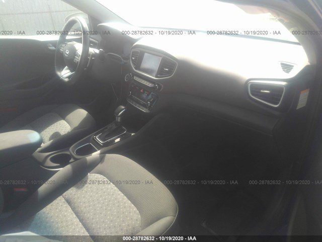 Photo 4 VIN: KMHC75LC3KU120006 - HYUNDAI IONIQ HYBRID 