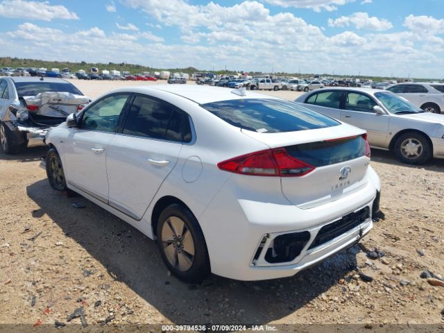 Photo 2 VIN: KMHC75LC3LU206823 - HYUNDAI IONIQ 