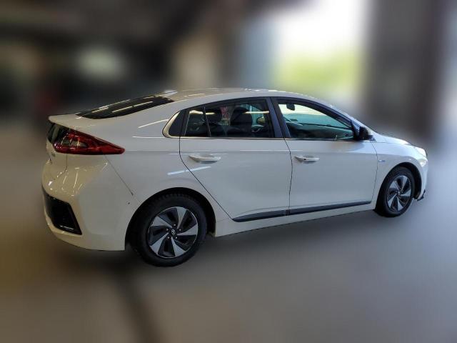 Photo 2 VIN: KMHC75LC4JU067637 - HYUNDAI IONIQ 