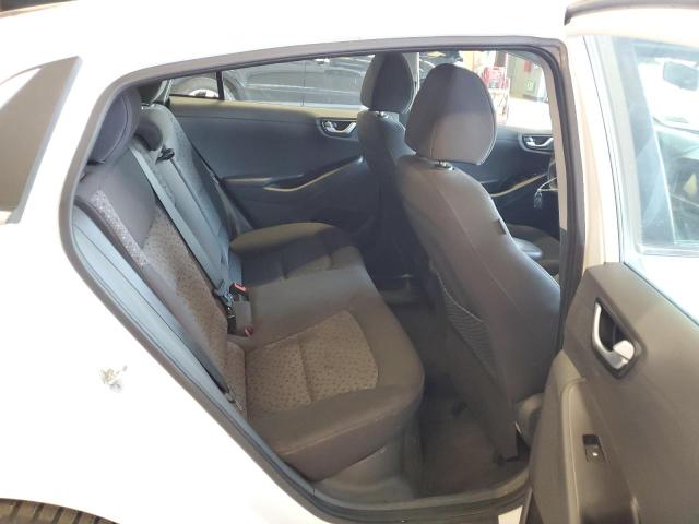 Photo 9 VIN: KMHC75LC4JU067637 - HYUNDAI IONIQ 