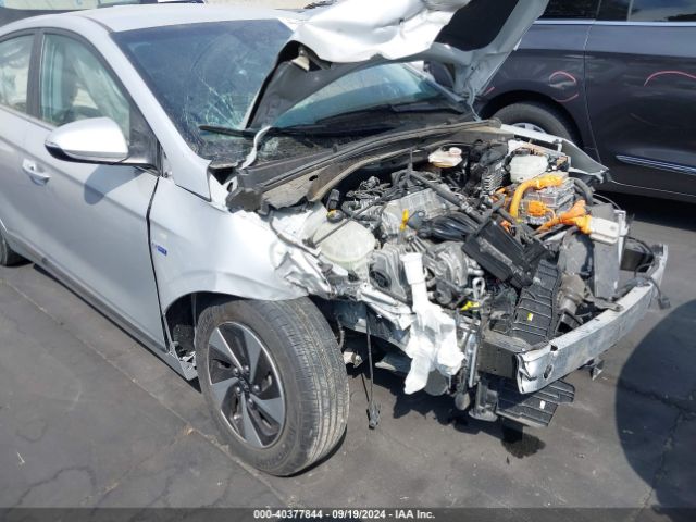 Photo 5 VIN: KMHC75LC4KU145125 - HYUNDAI IONIQ 