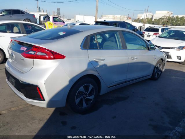 Photo 3 VIN: KMHC75LC5KU139835 - HYUNDAI IONIQ HYBRID 