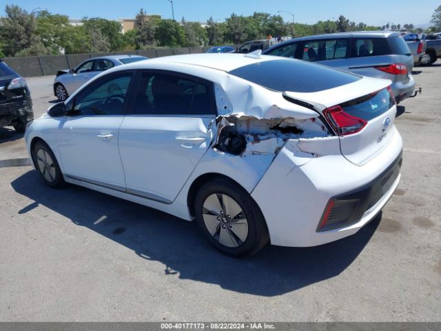 Photo 2 VIN: KMHC75LC7NU269166 - HYUNDAI IONIQ 