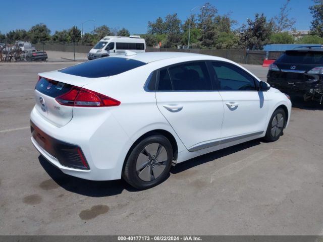 Photo 3 VIN: KMHC75LC7NU269166 - HYUNDAI IONIQ 