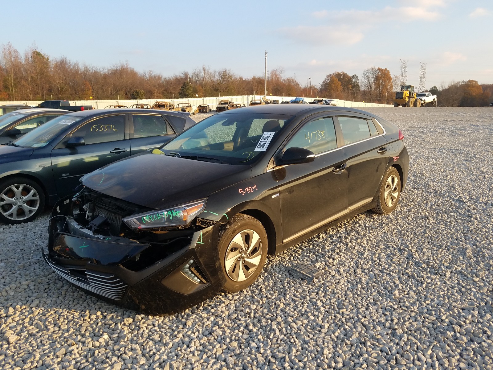 Photo 1 VIN: KMHC75LC8HU020301 - HYUNDAI IONIQ 