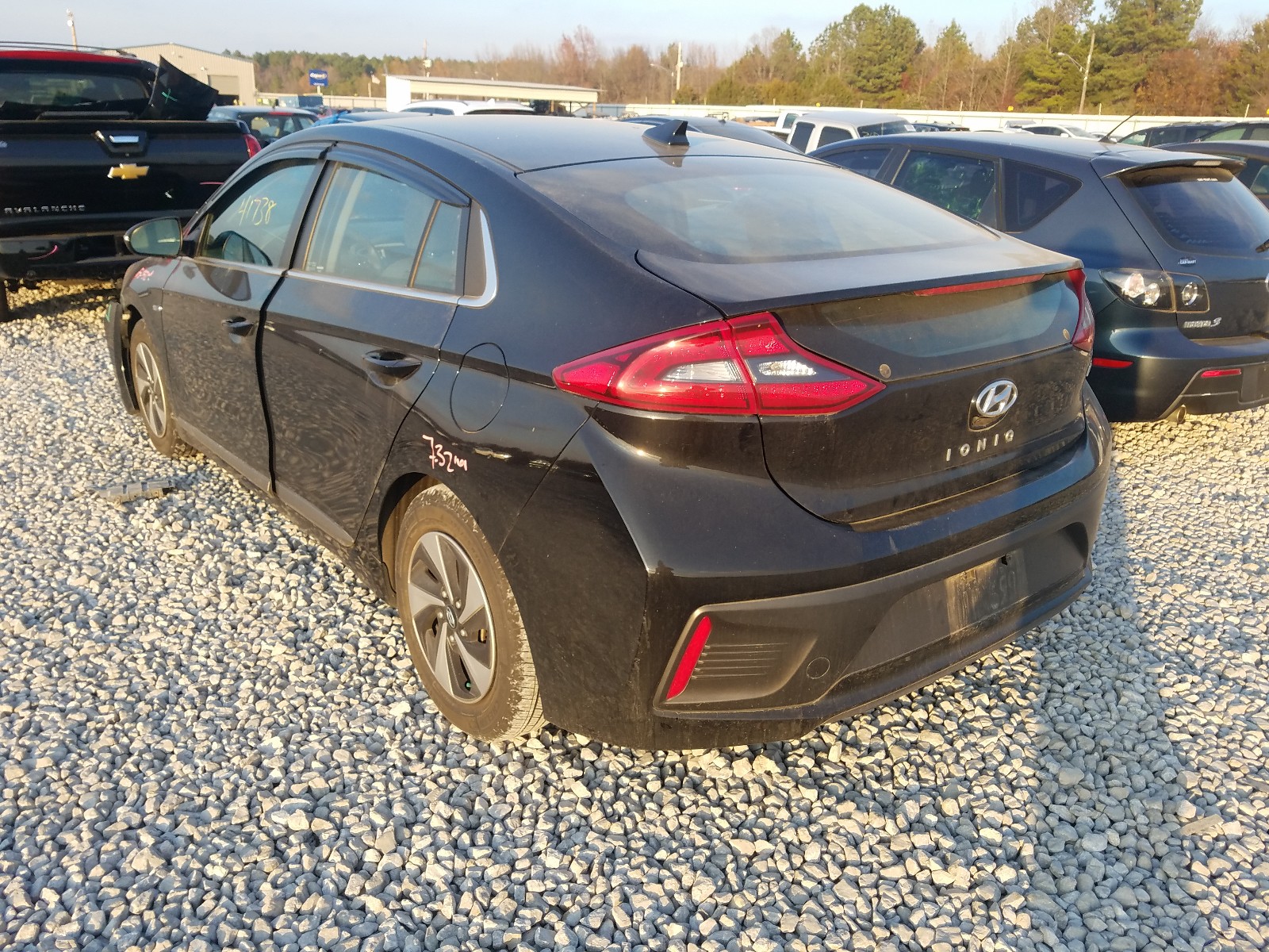 Photo 2 VIN: KMHC75LC8HU020301 - HYUNDAI IONIQ 