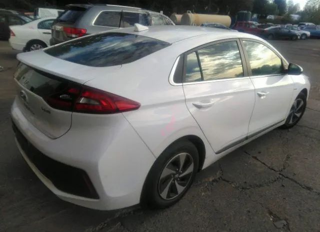 Photo 3 VIN: KMHC75LC8HU046073 - HYUNDAI IONIQ 