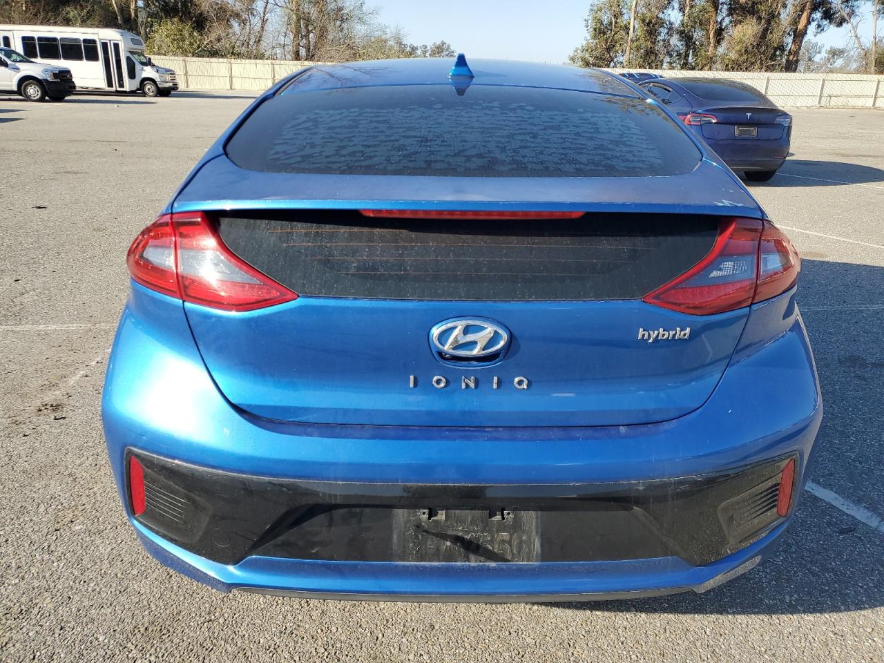 Photo 5 VIN: KMHC75LC8JU099393 - HYUNDAI IONIQ 