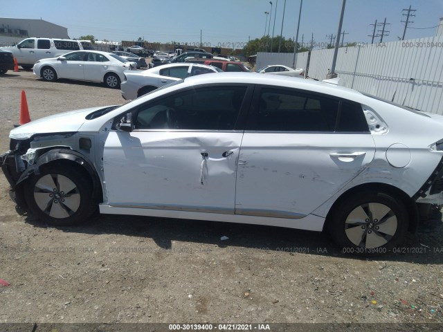 Photo 5 VIN: KMHC75LC8LU194667 - HYUNDAI IONIQ HYBRID 