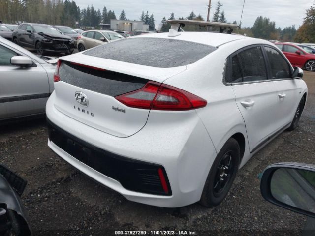 Photo 3 VIN: KMHC75LCXHU026116 - HYUNDAI IONIQ HYBRID 