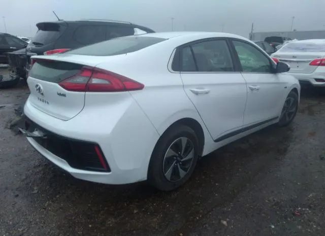 Photo 3 VIN: KMHC75LCXHU031543 - HYUNDAI IONIQ HYBRID 