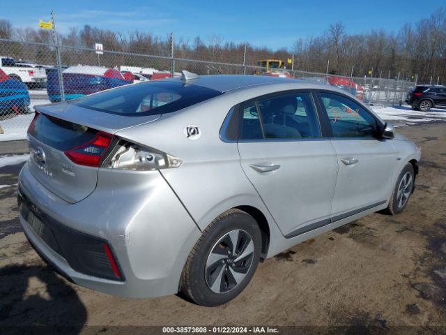 Photo 3 VIN: KMHC75LCXJU098147 - HYUNDAI IONIQ HYBRID 