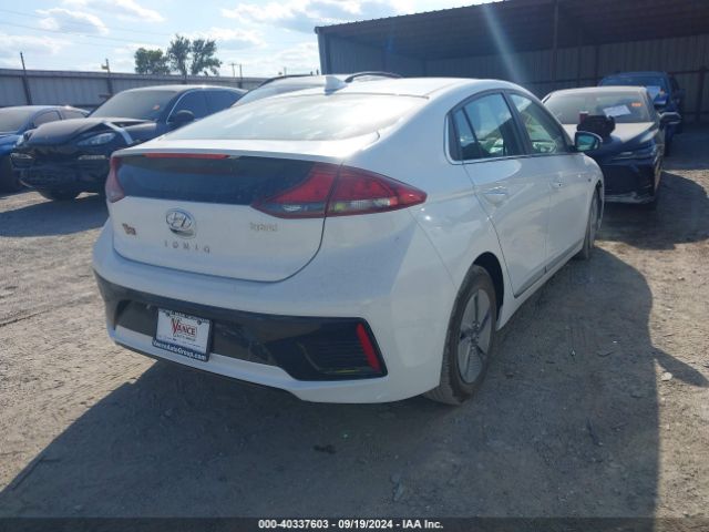 Photo 3 VIN: KMHC75LCXLU234022 - HYUNDAI IONIQ 