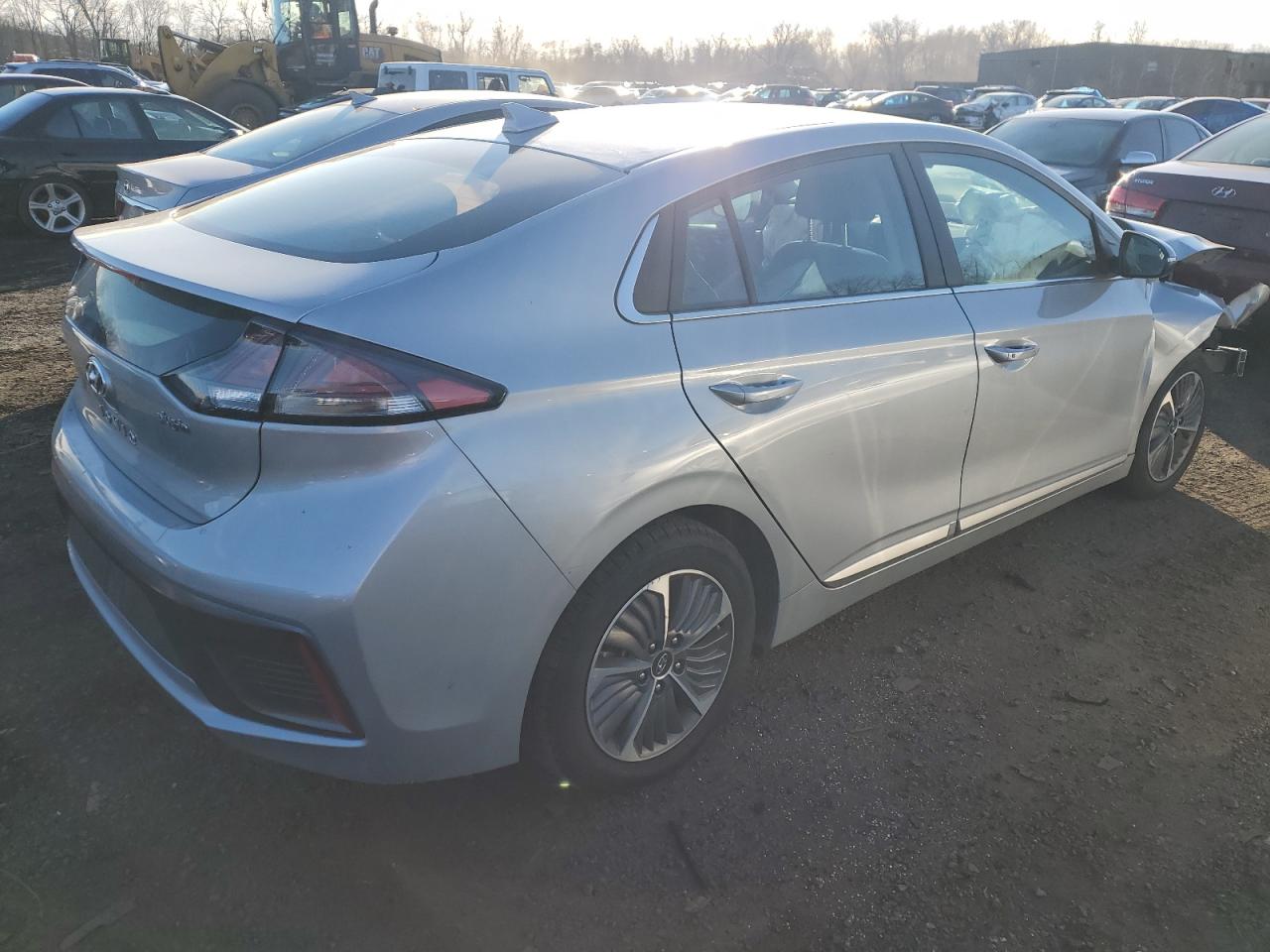 Photo 2 VIN: KMHC75LD3MU259497 - HYUNDAI IONIQ 