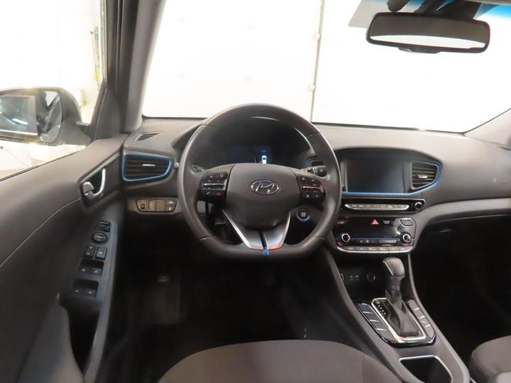 Photo 3 VIN: KMHC851CGHU012736 - HYUNDAI IONIQ 