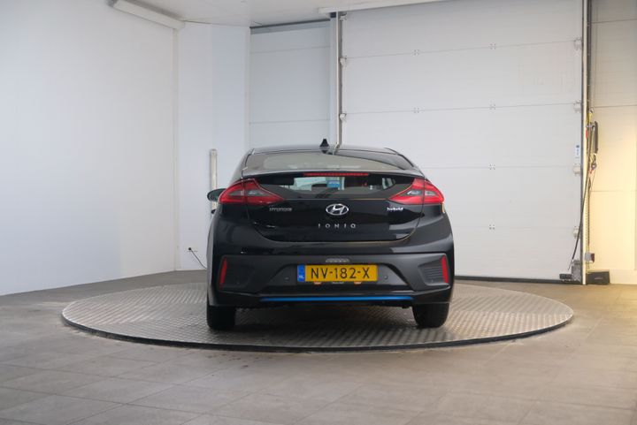 Photo 4 VIN: KMHC851CGHU015233 - HYUNDAI IONIQ 