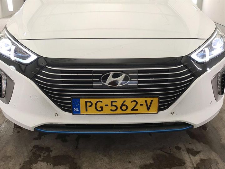 Photo 5 VIN: KMHC851CGHU024635 - HYUNDAI IONIQ 