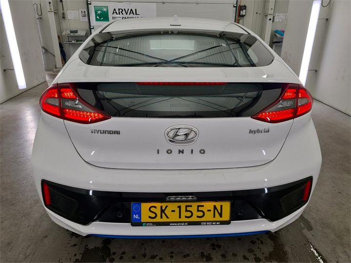 Photo 13 VIN: KMHC851CGHU028917 - HYUNDAI IONIQ 