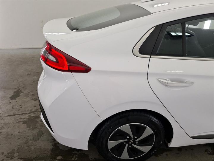 Photo 28 VIN: KMHC851CGHU028917 - HYUNDAI IONIQ 