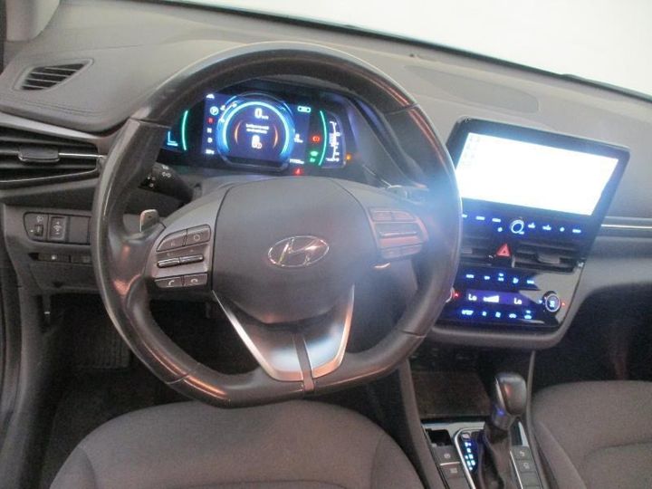 Photo 5 VIN: KMHC851CGLU174939 - HYUNDAI IONIQ 