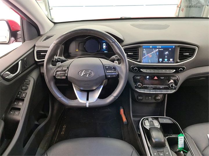 Photo 28 VIN: KMHC851HFHU007400 - HYUNDAI IONIQ 