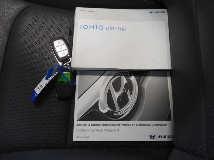 Photo 15 VIN: KMHC851HFHU008090 - HYUNDAI IONIQ 