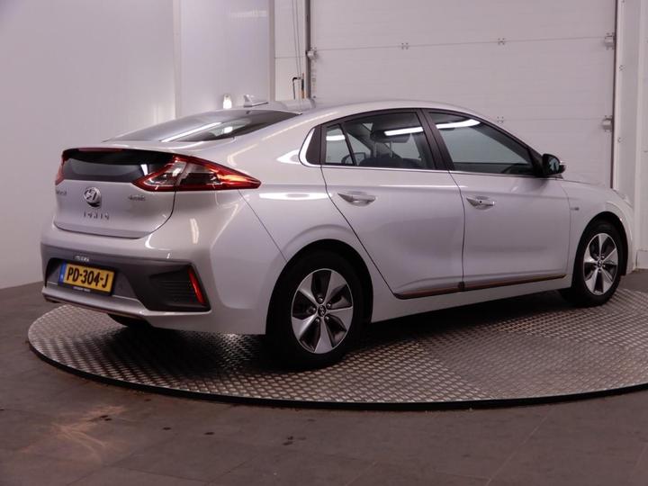 Photo 8 VIN: KMHC851HFHU009755 - HYUNDAI IONIQ 