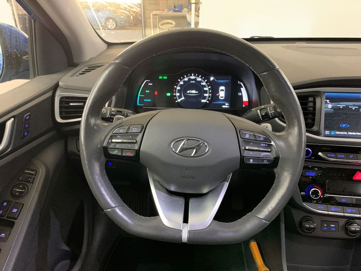 Photo 10 VIN: KMHC851HFHU012318 - HYUNDAI IONIQ 