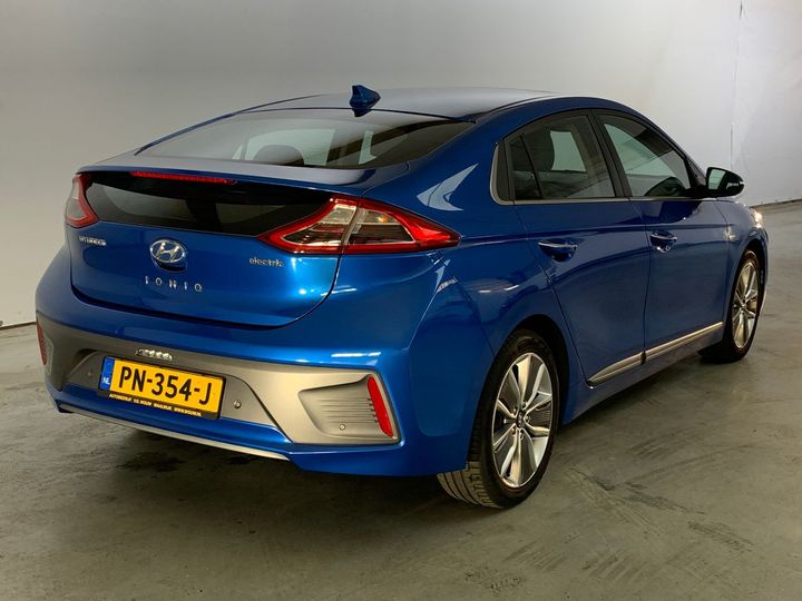 Photo 3 VIN: KMHC851HFHU012318 - HYUNDAI IONIQ 