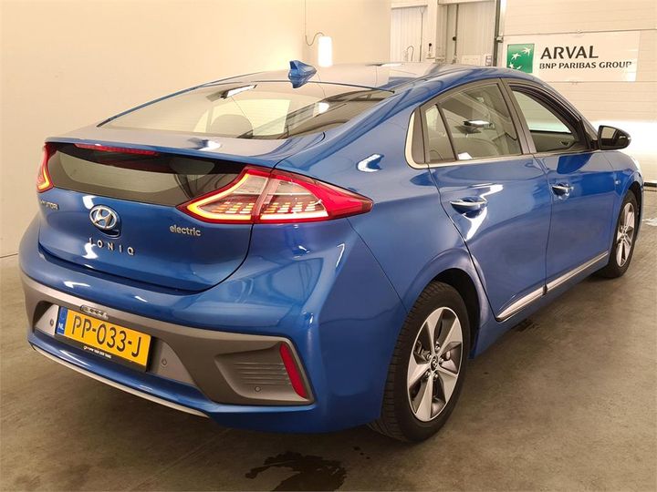 Photo 2 VIN: KMHC851HFHU012378 - HYUNDAI IONIQ 