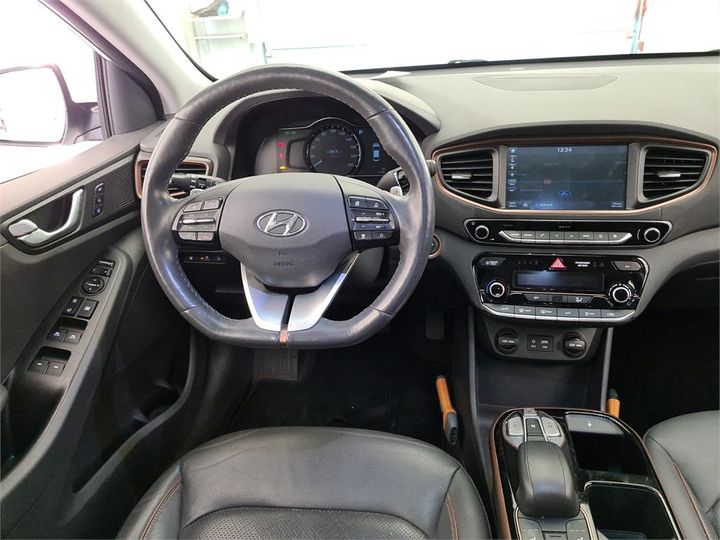 Photo 33 VIN: KMHC851HFHU012555 - HYUNDAI IONIQ 