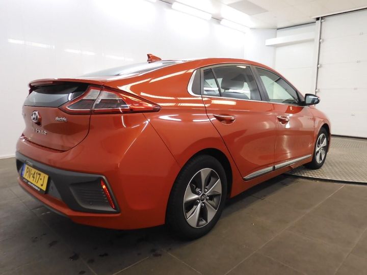 Photo 5 VIN: KMHC851HFHU012610 - HYUNDAI IONIQ 