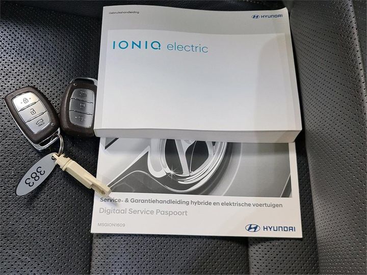 Photo 9 VIN: KMHC851HFHU013527 - HYUNDAI IONIQ 