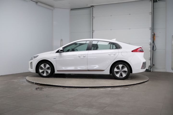 Photo 2 VIN: KMHC851HFHU014621 - HYUNDAI IONIQ 