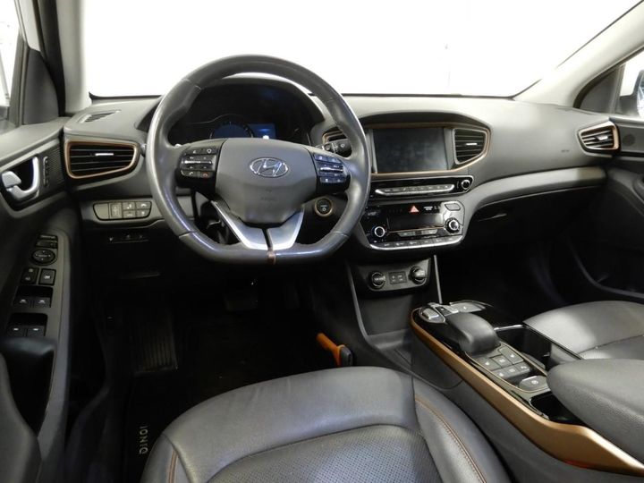 Photo 9 VIN: KMHC851HFHU014621 - HYUNDAI IONIQ 