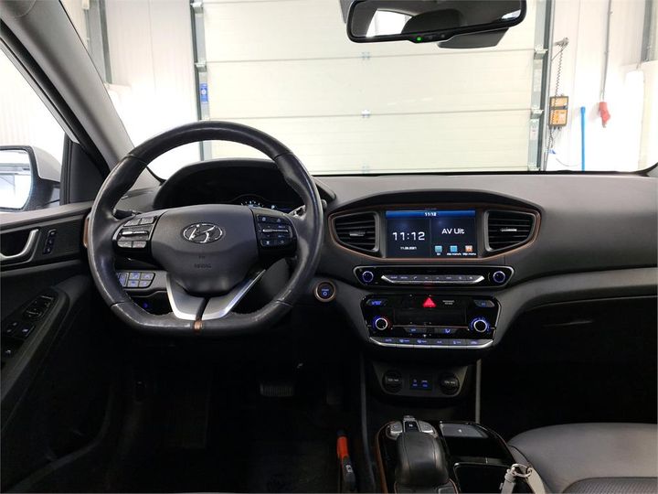 Photo 6 VIN: KMHC851HFHU014929 - HYUNDAI IONIQ 