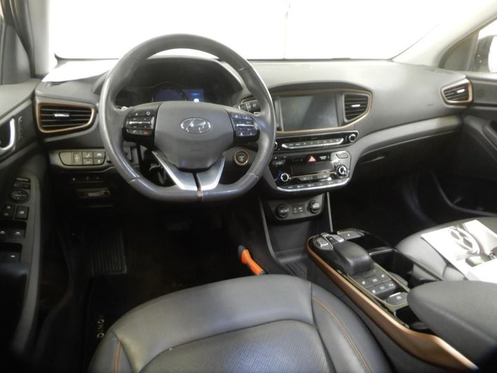 Photo 9 VIN: KMHC851HFJU021105 - HYUNDAI IONIQ 