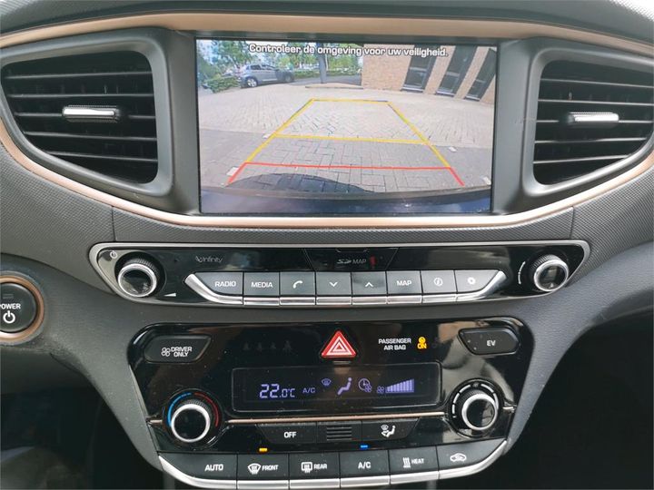 Photo 14 VIN: KMHC851HFJU021130 - HYUNDAI IONIQ 