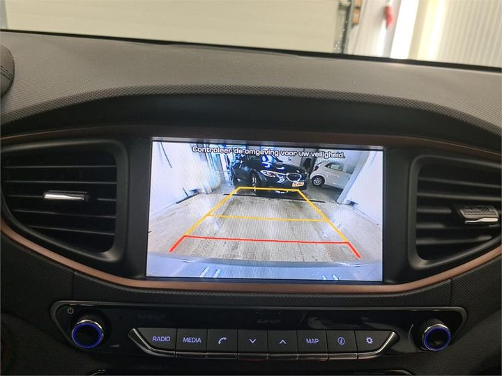 Photo 17 VIN: KMHC851HFJU021615 - HYUNDAI IONIQ 