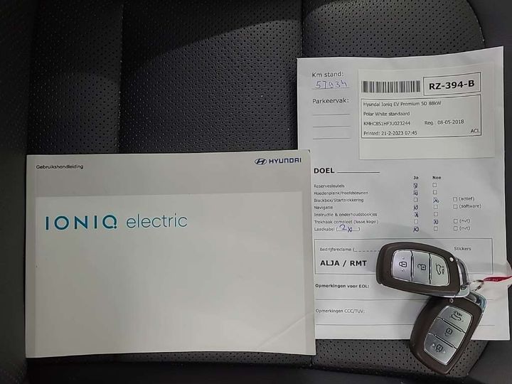 Photo 13 VIN: KMHC851HFJU023244 - HYUNDAI IONIQ 